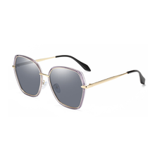 Load image into Gallery viewer, N054 Polarized Grey Square Sunglasses
