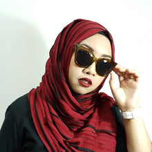 Load image into Gallery viewer, C009 Brown Classic Cat Eye Sunglasses
